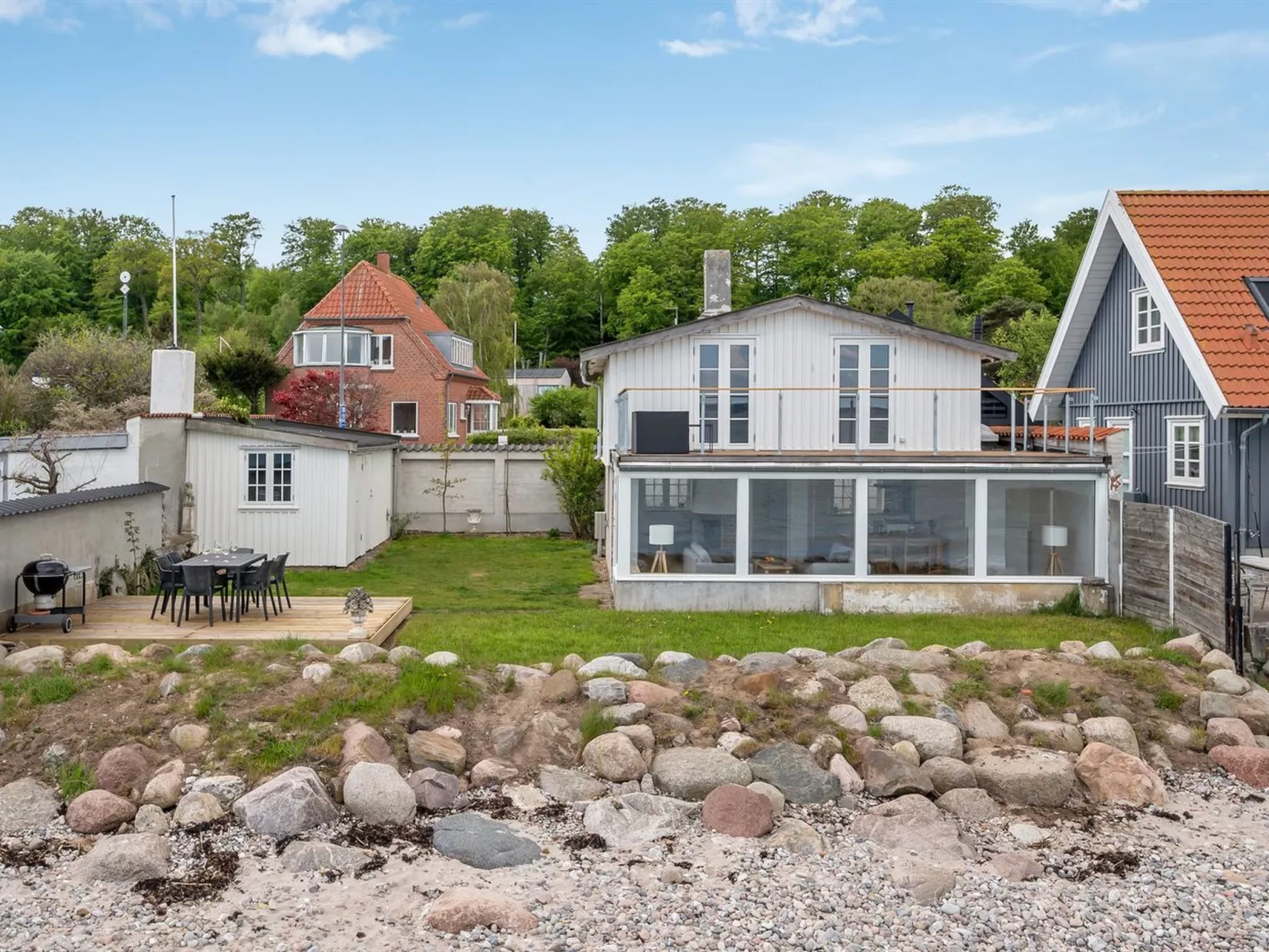"Elsabeth" - 20m from the sea - Outside
