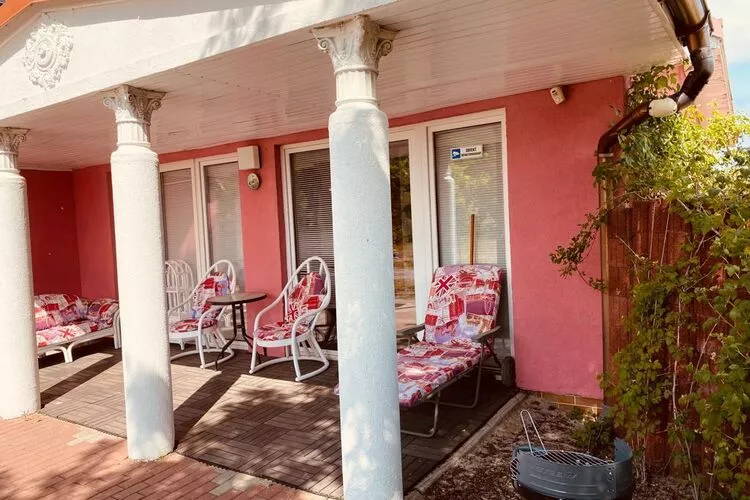 Feriendomizil Sonnenschein für 2 Personen in Nowe Warpno-Terrace balcony