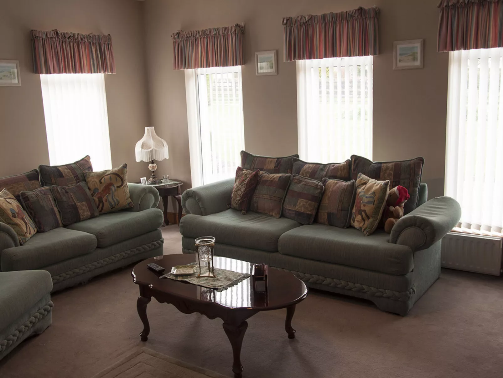 Eagle View Holiday Home - Inside