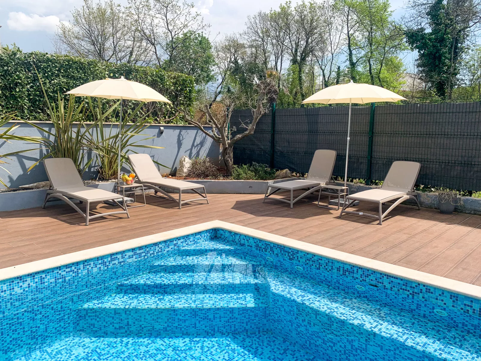 Sunny Adriatic - Draußen