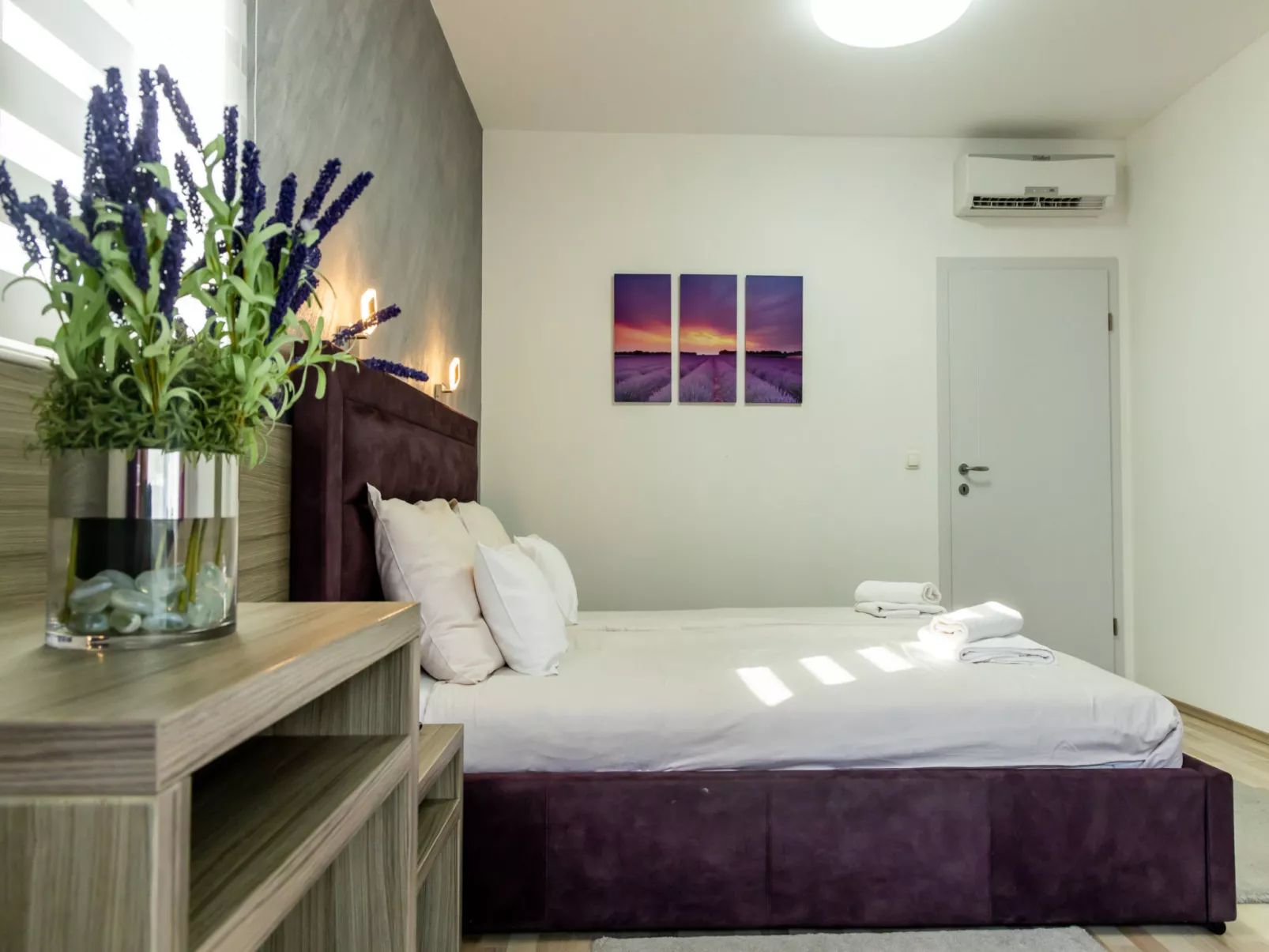 Sunny Adriatic - Drinnen