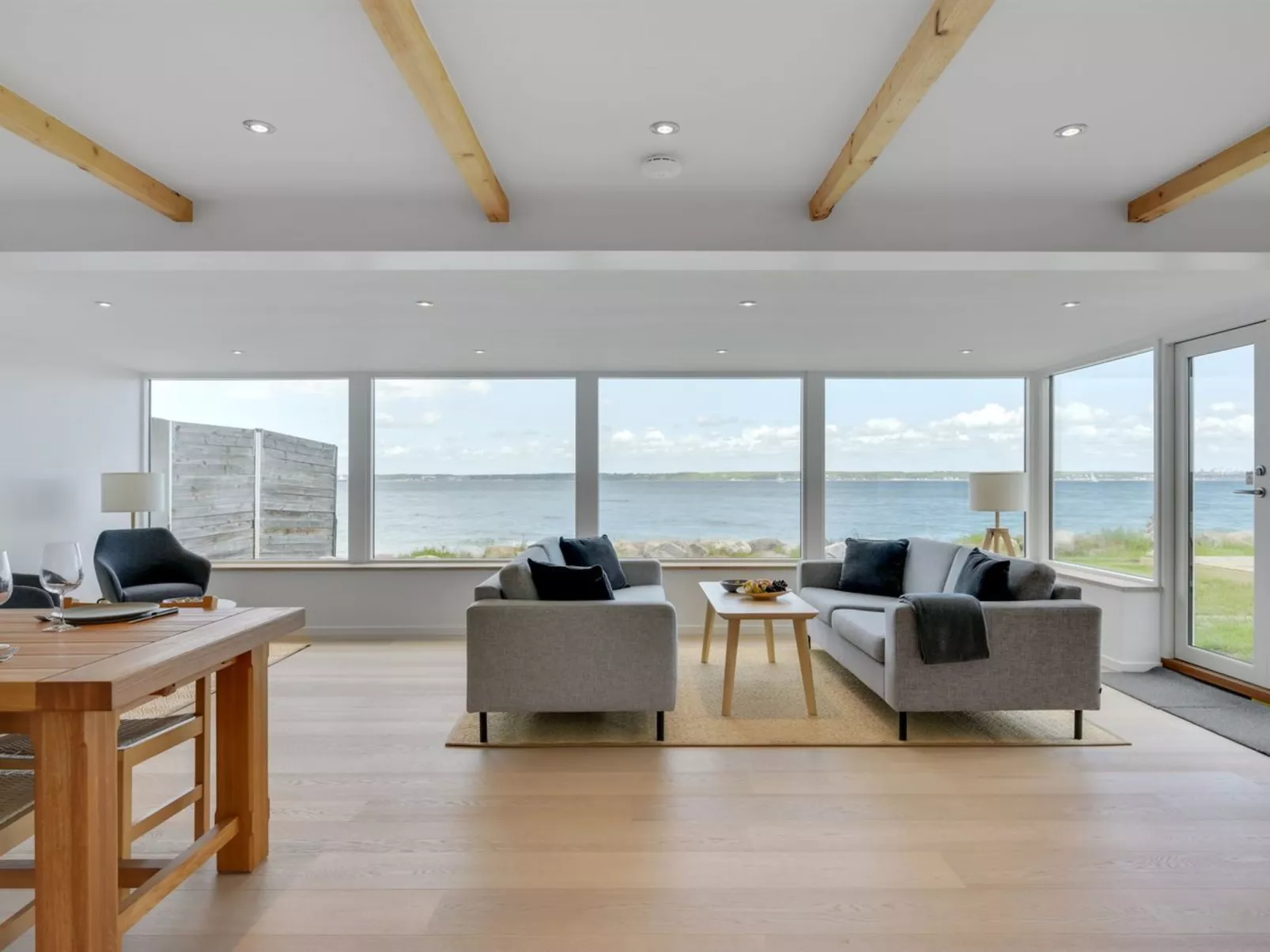 "Elsabeth" - 20m from the sea - Inside