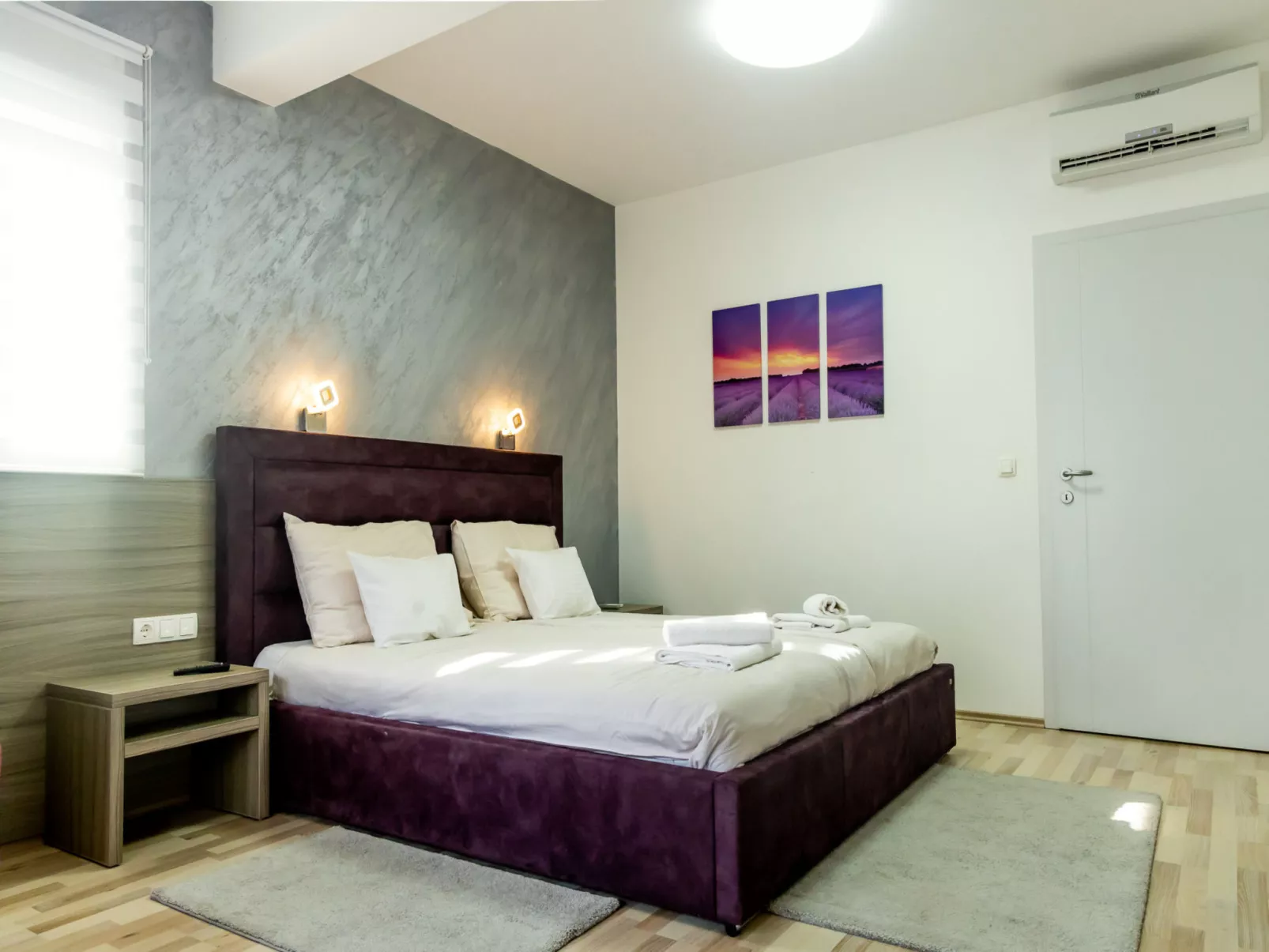 Sunny Adriatic - Drinnen