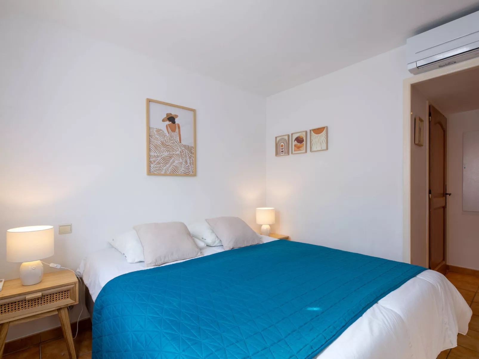 Les Pins Bleus - Drinnen