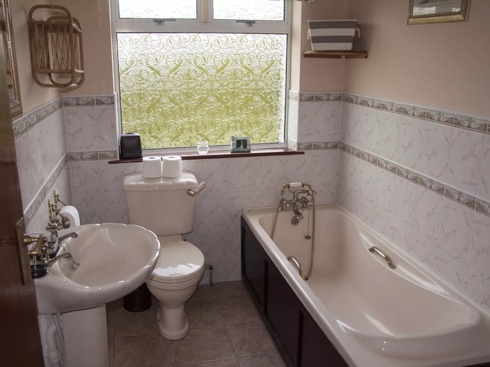 Eagle View Holiday Home - Inside