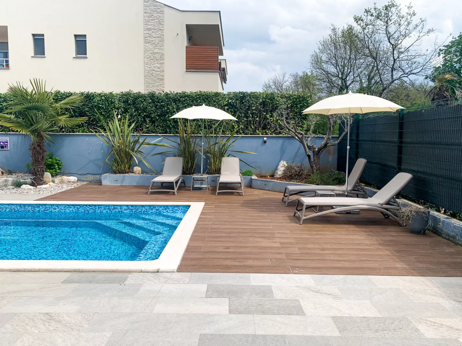 Sunny Adriatic - Draußen