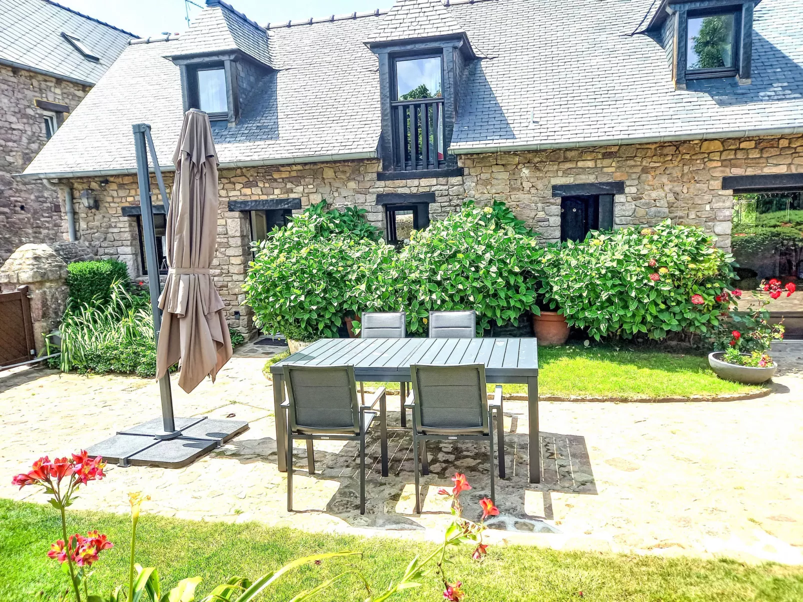 Gîte de Kerberso in Pléhédel - Dehors