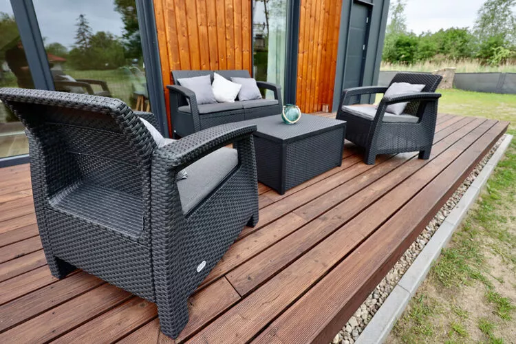 Połowa domu wakacyjnego przy plaży w Stepnicy-Terrace balcony