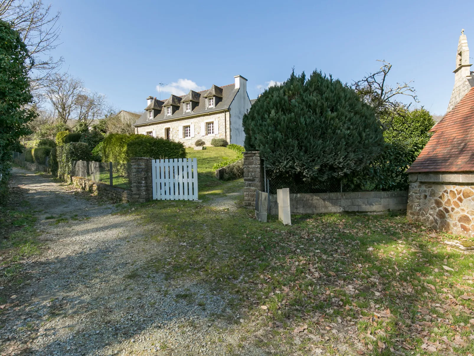 Saint Nicolas - Dehors