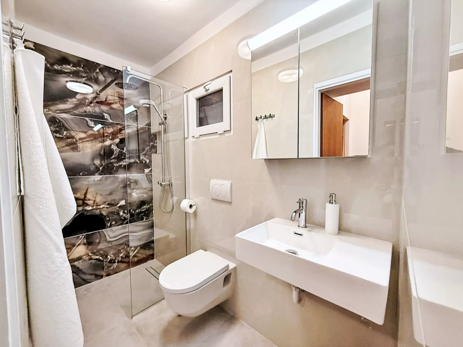 Apartment Srdoc - Drinnen