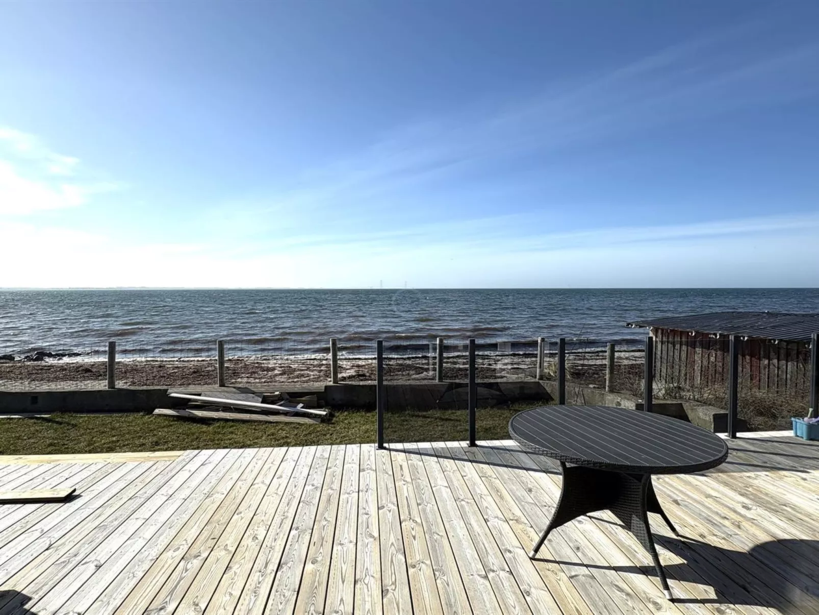 "Eleni" - 3m from the sea