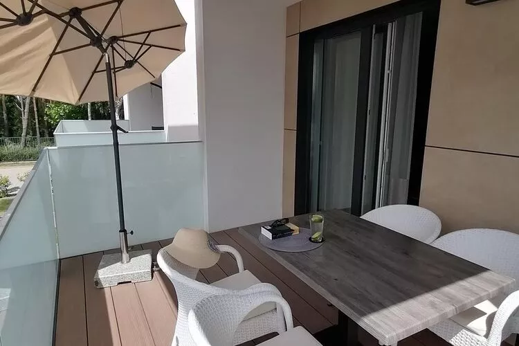 Apartment de luxe am Strand von Rewal-Terrace balcony