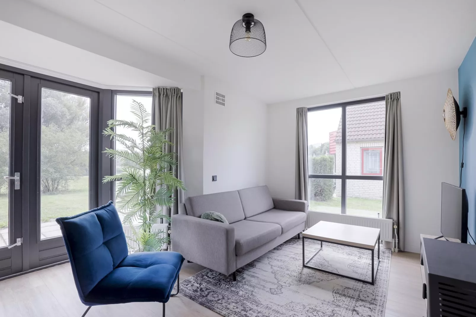 6 - Persons De Zingende Wilg (copy) (copy)