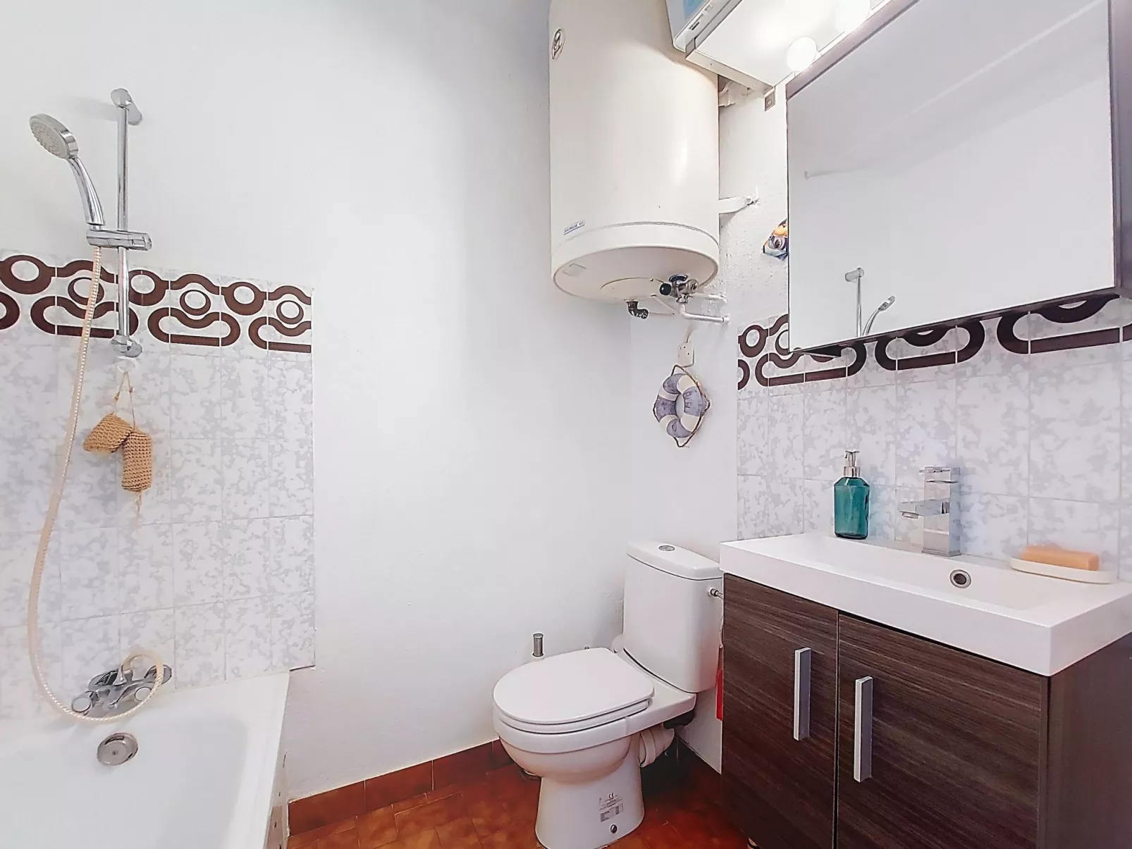 Saint Patrick - Inside