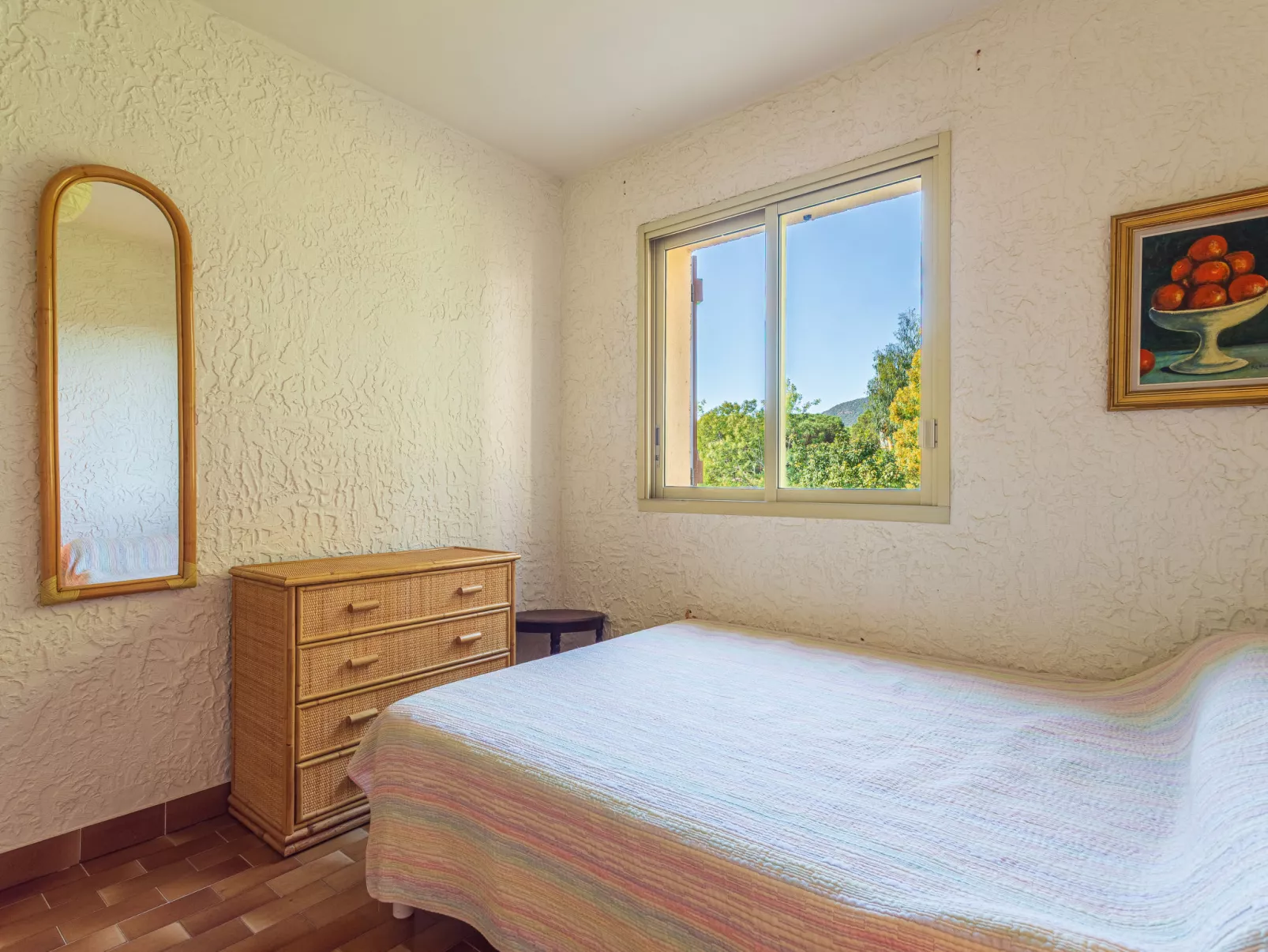 Des Moulins - Inside