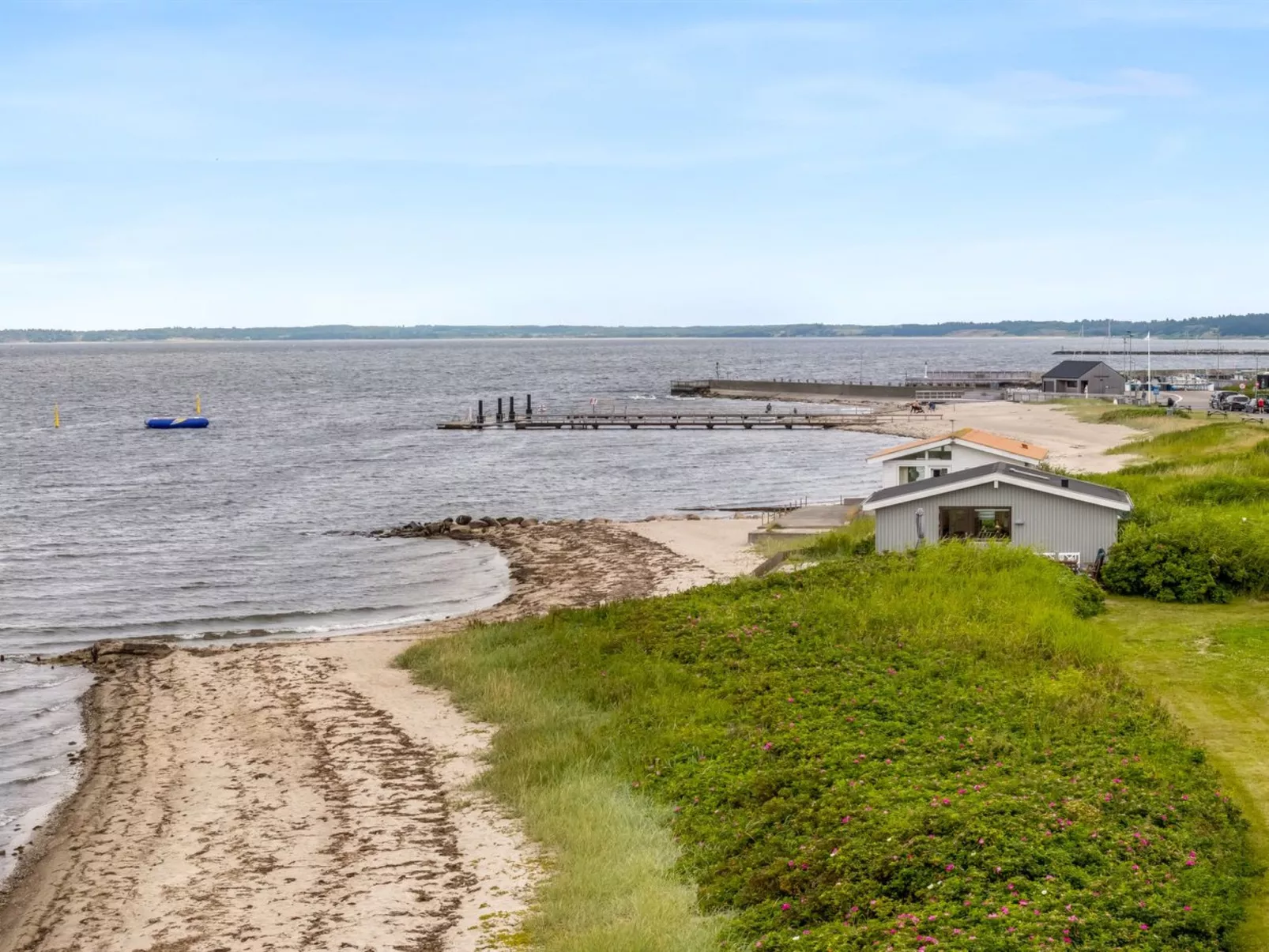 "Signhild" - 5m to the fjord - Outside