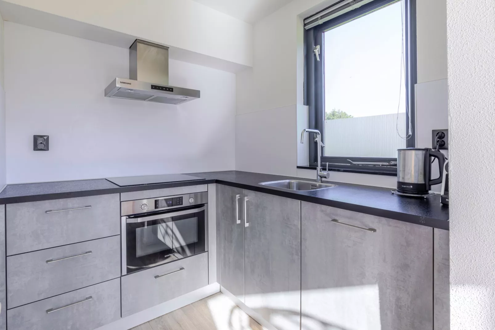 7 - Persoons Forest 217 Sauna Bungalow (copy) (copy) (copy) - Kitchen