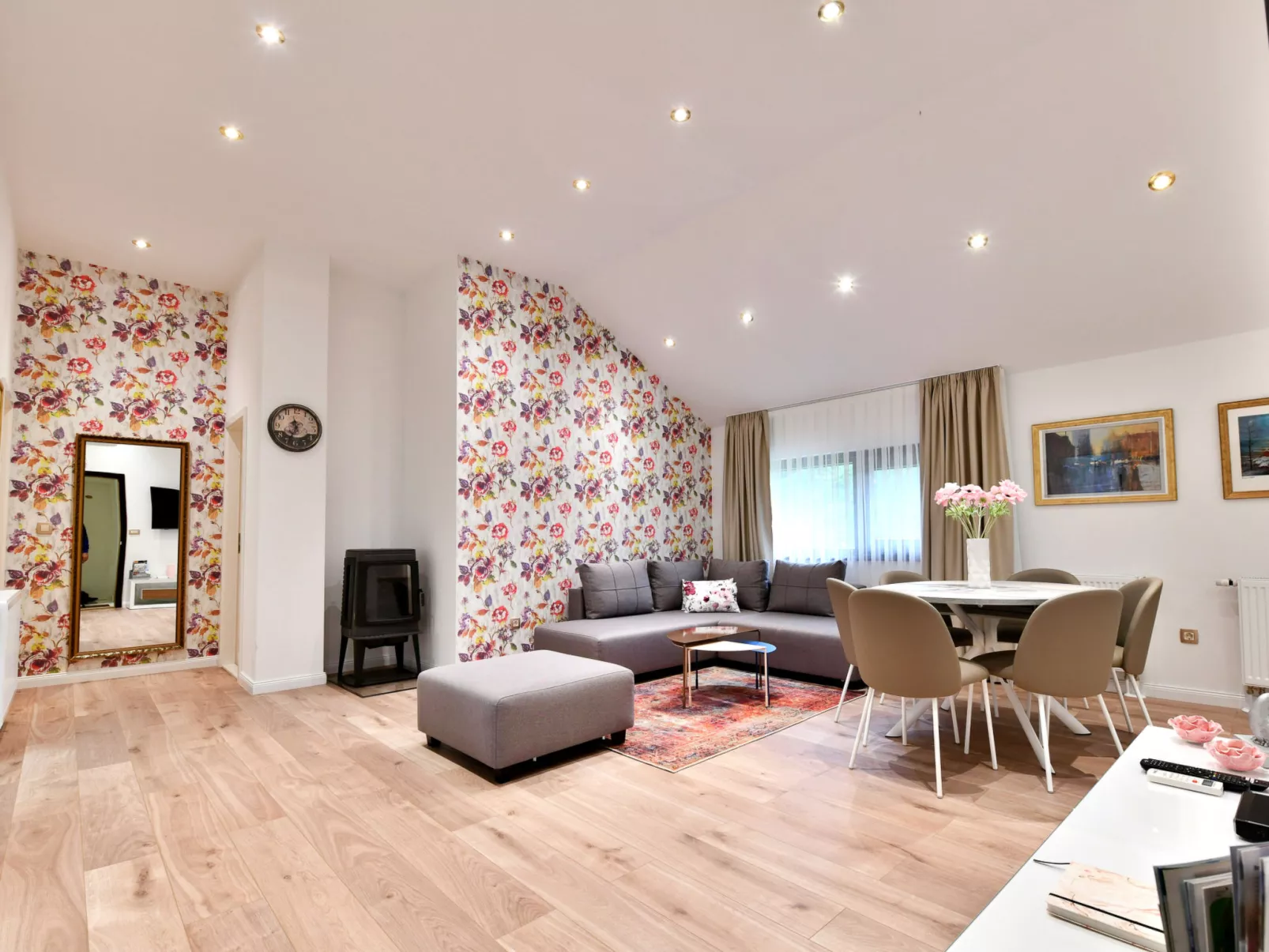 Villa Diva Grabovčeva - Inside