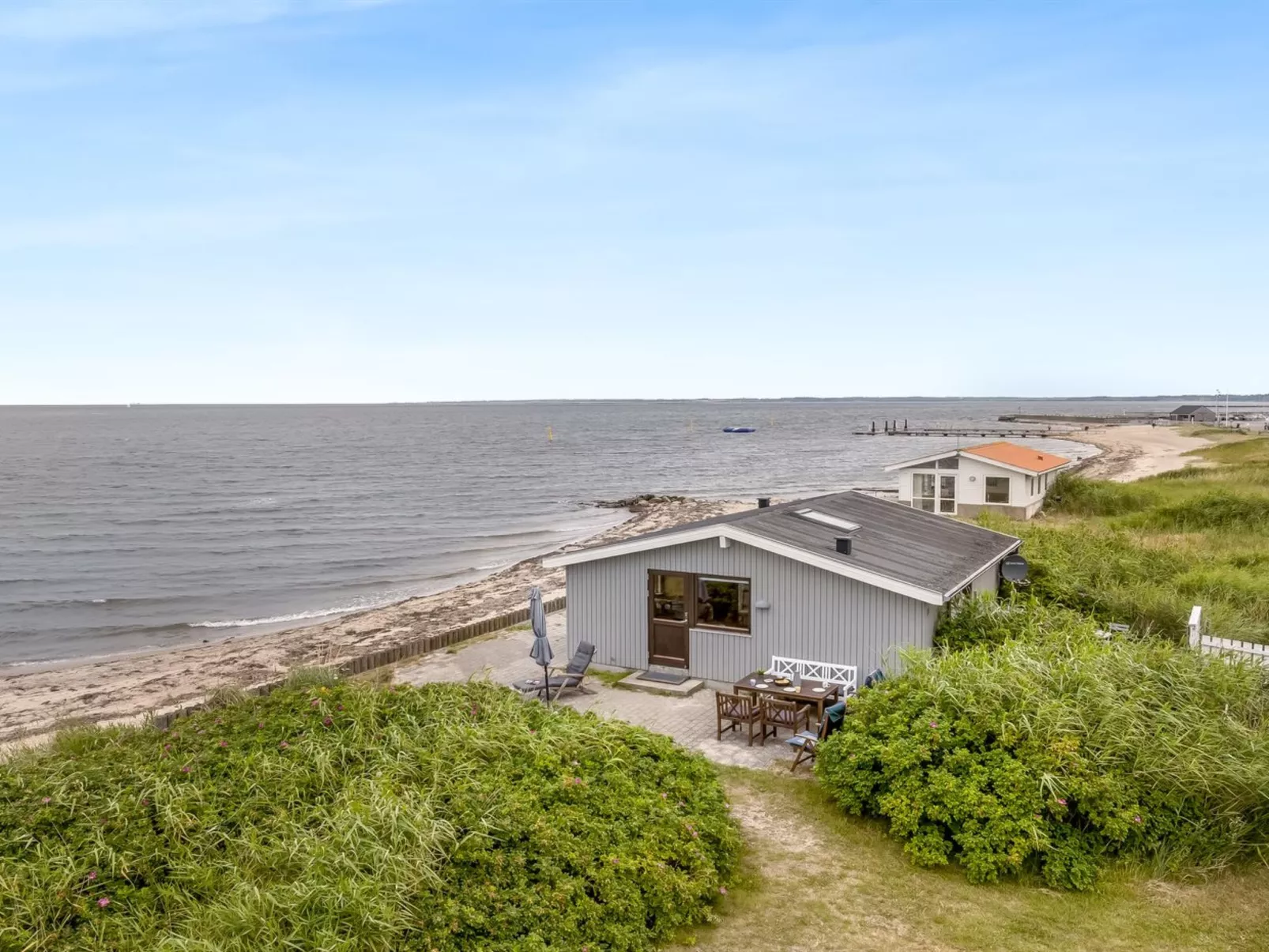 "Signhild" - 5m to the fjord - Outside