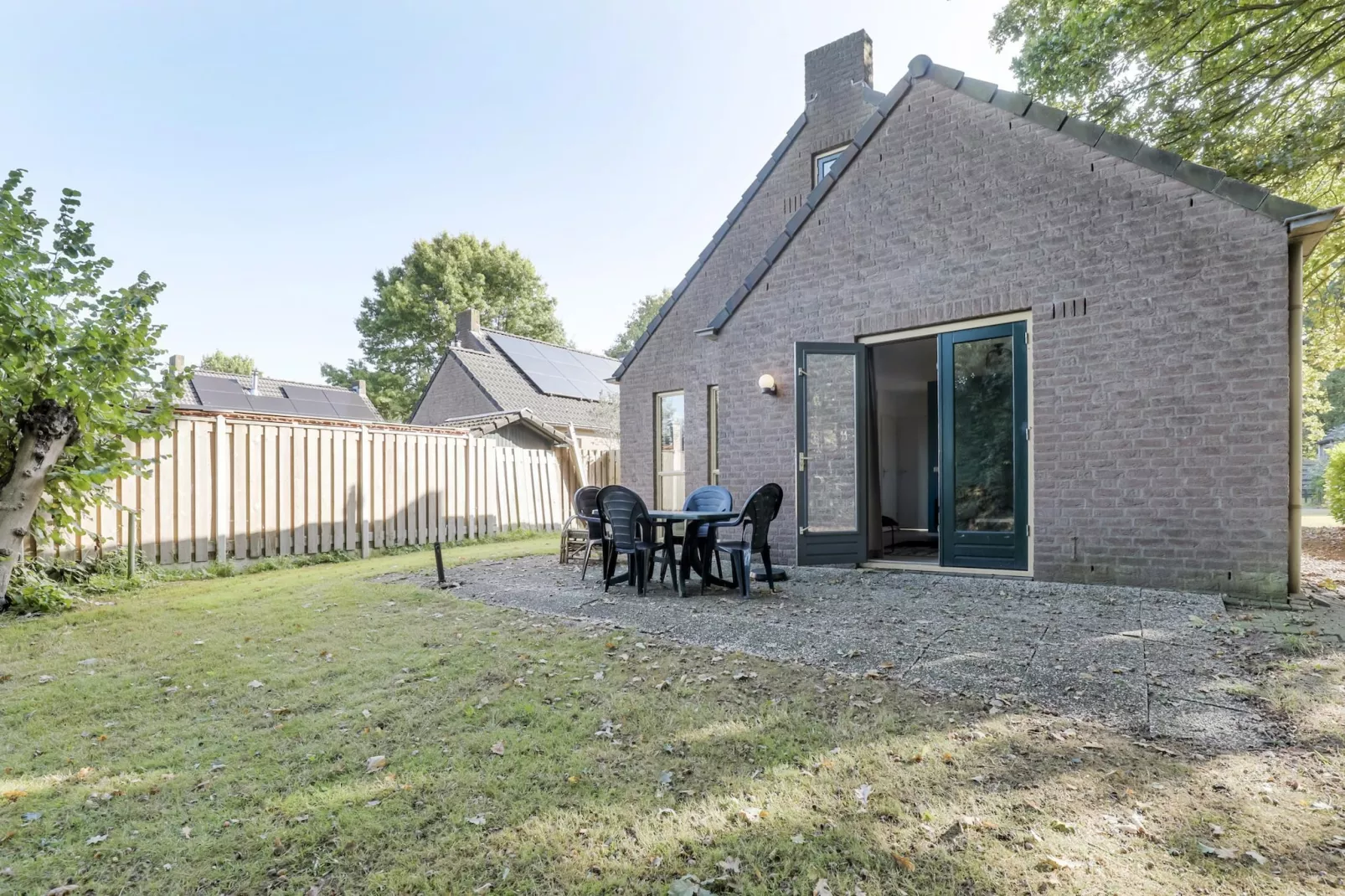 7 - Persoons Forest 217 Sauna Bungalow (copy) (copy) - Exterior in summer