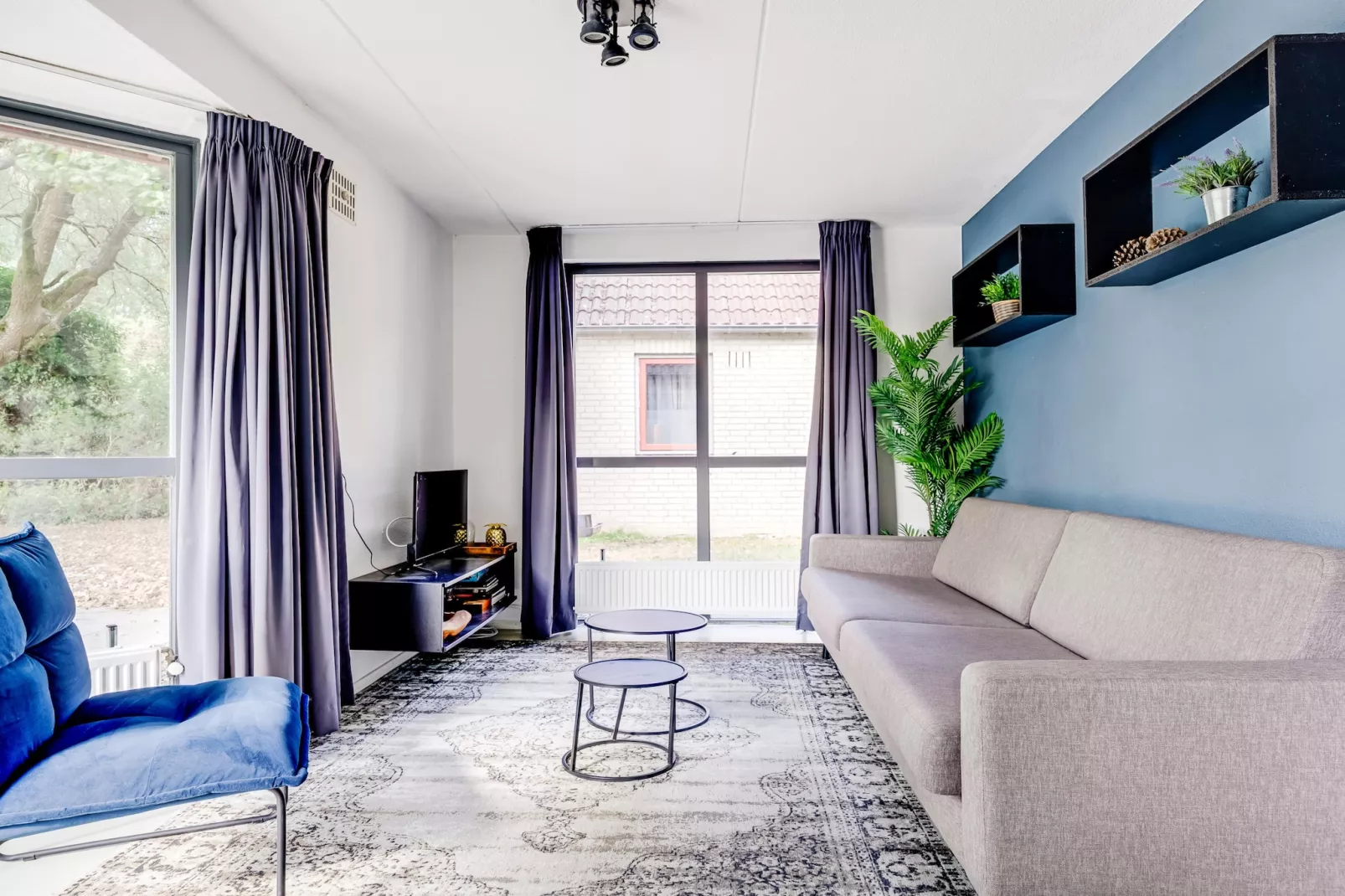 6 - Persons De Zingende Wilg (copy) (copy) (copy) - Wohnzimmer