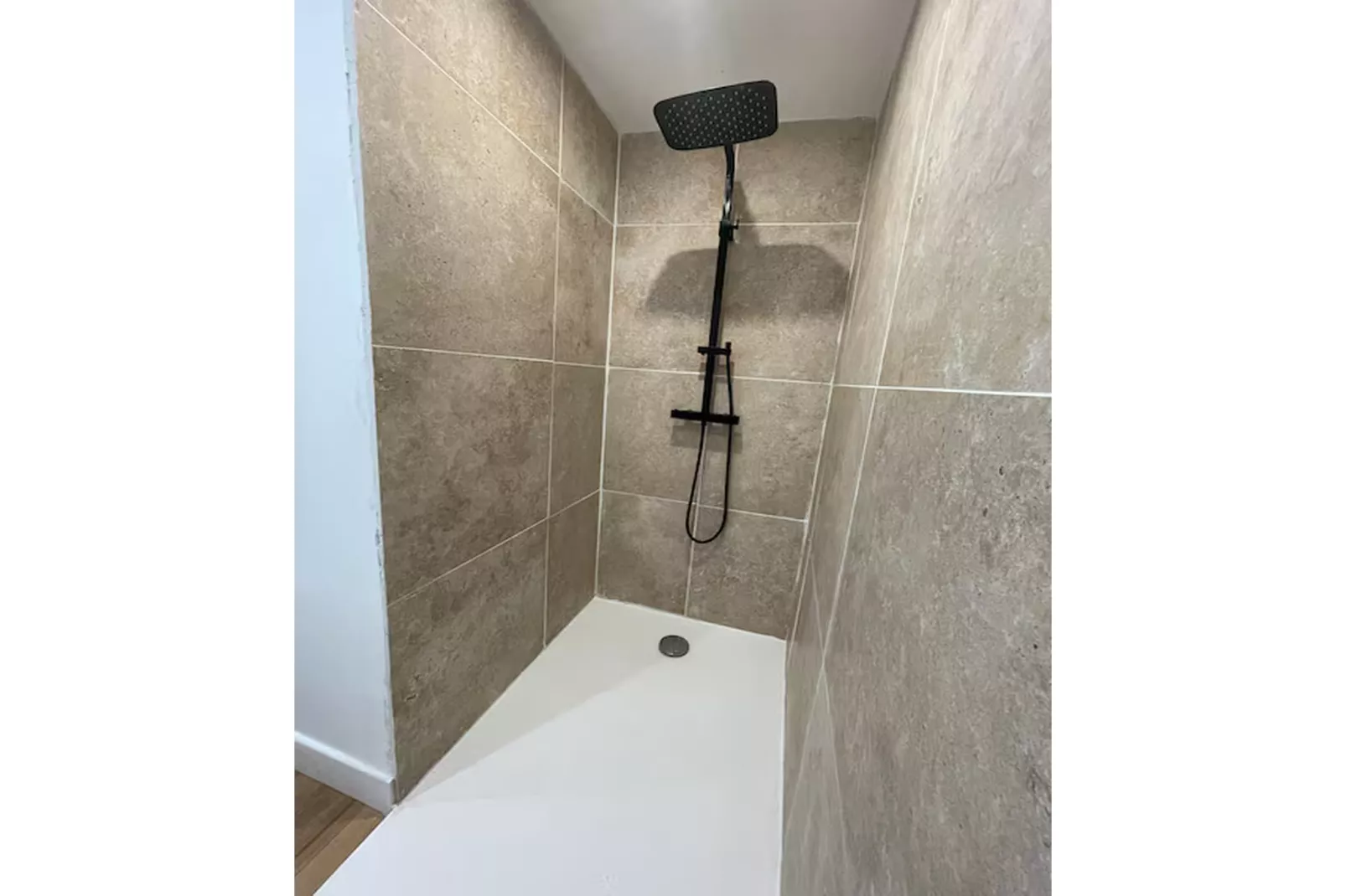 L'amann  Chambre d'hôte et Jacuzzi - Badezimmer