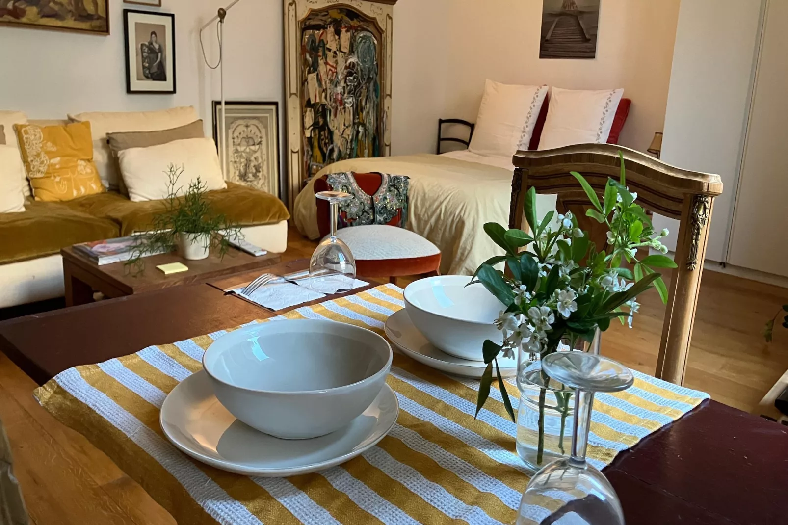 Lovely apartment near Paris - Living room