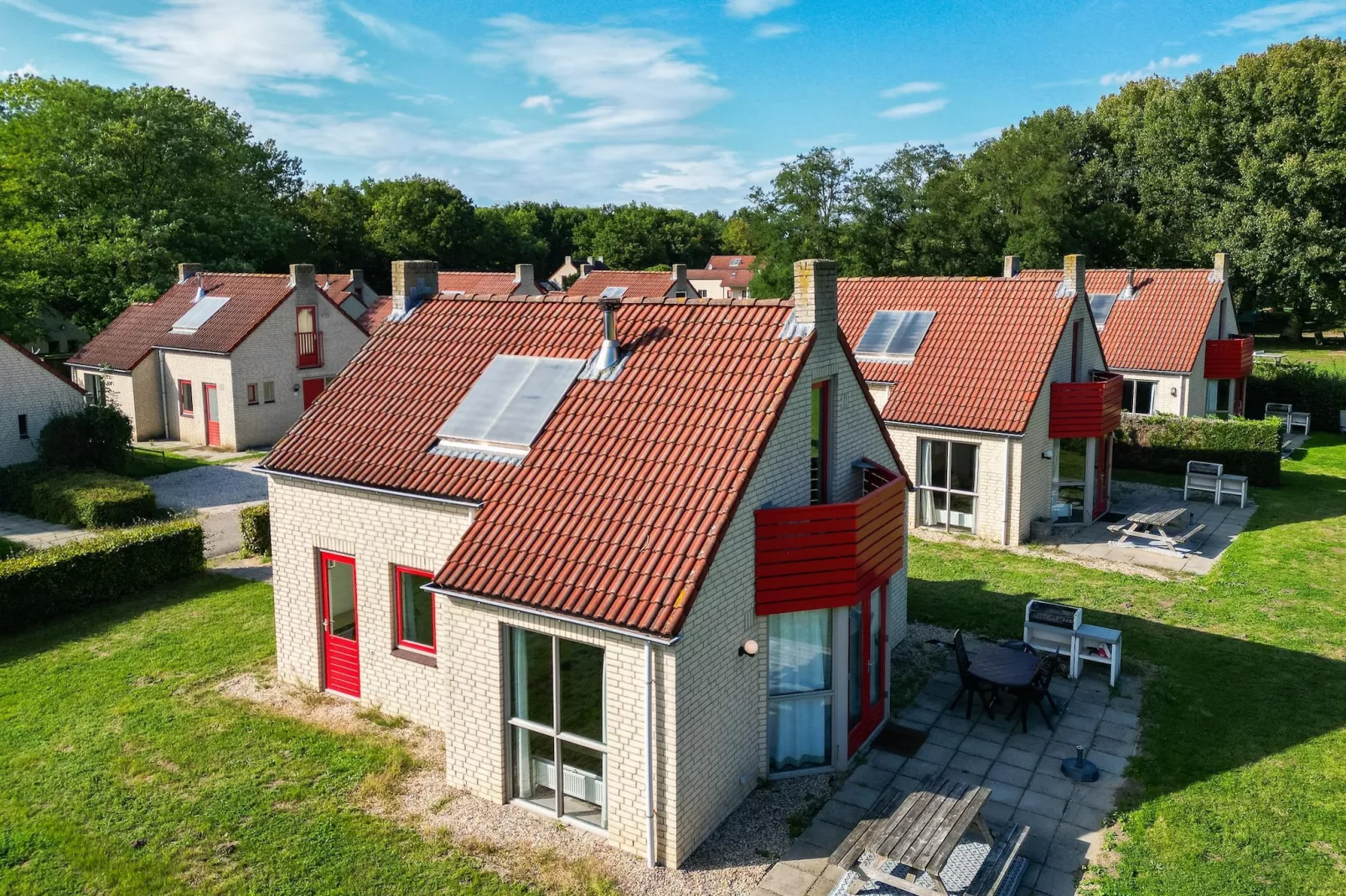 6 - Persons De Zingende Wilg (copy) (copy) - Außenbereich Sommer