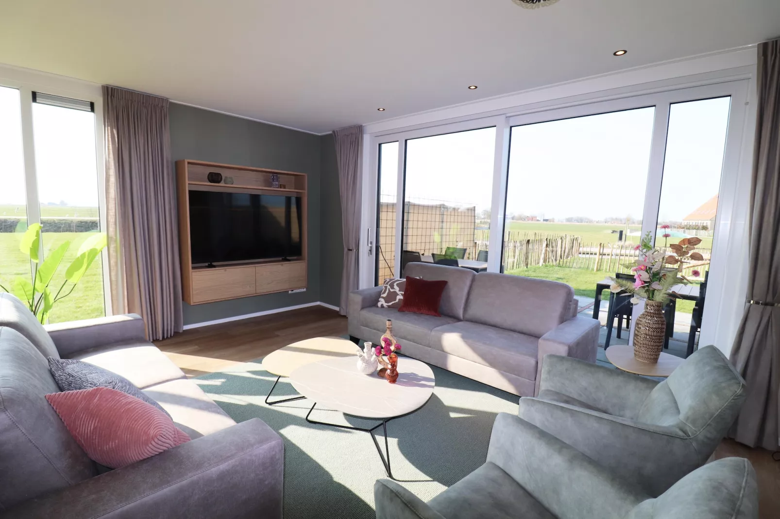 Moderne villa op het Friese platteland - Living room