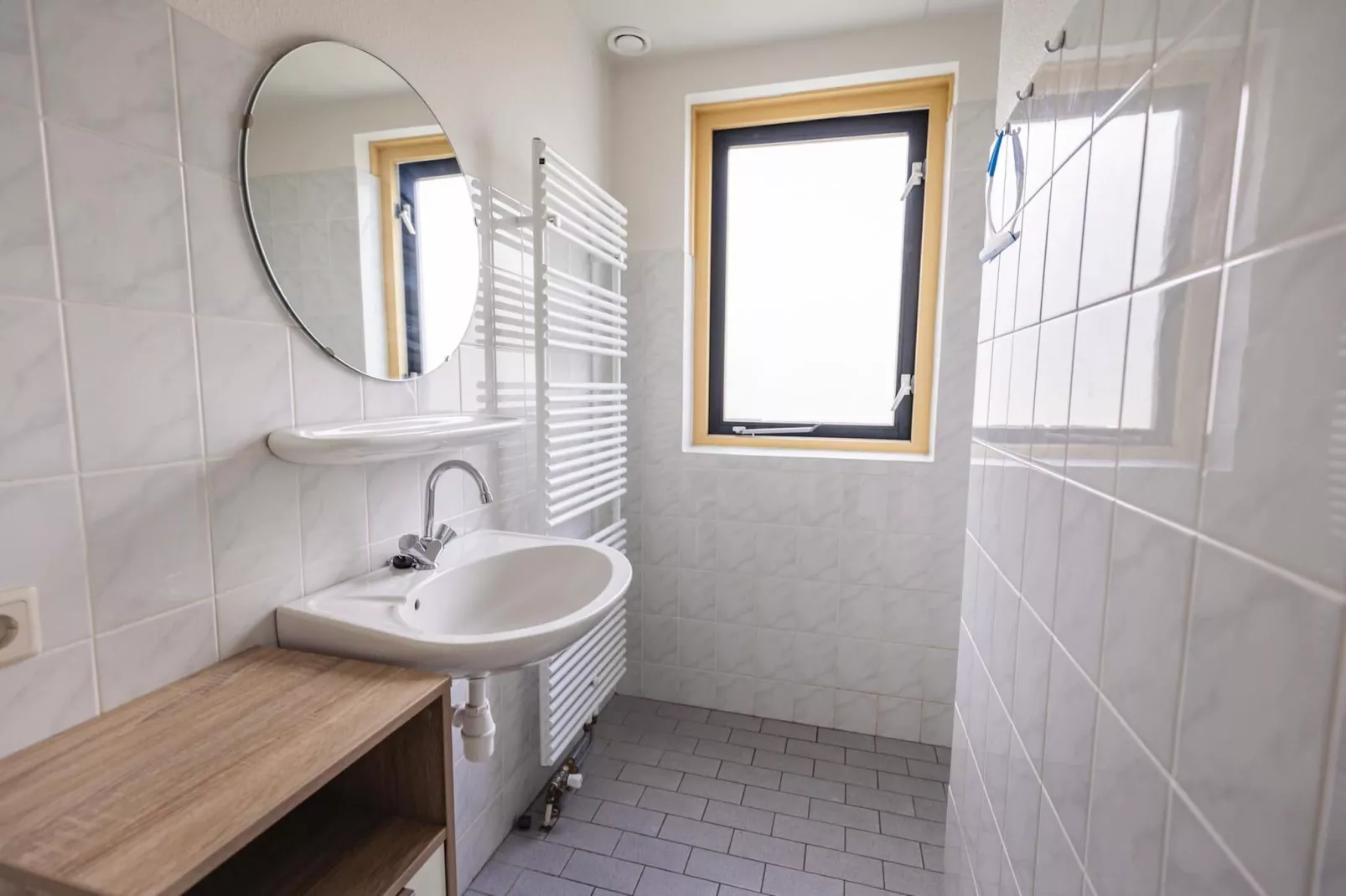 Vakantiepark 't Broeckhuys 6 - Badezimmer