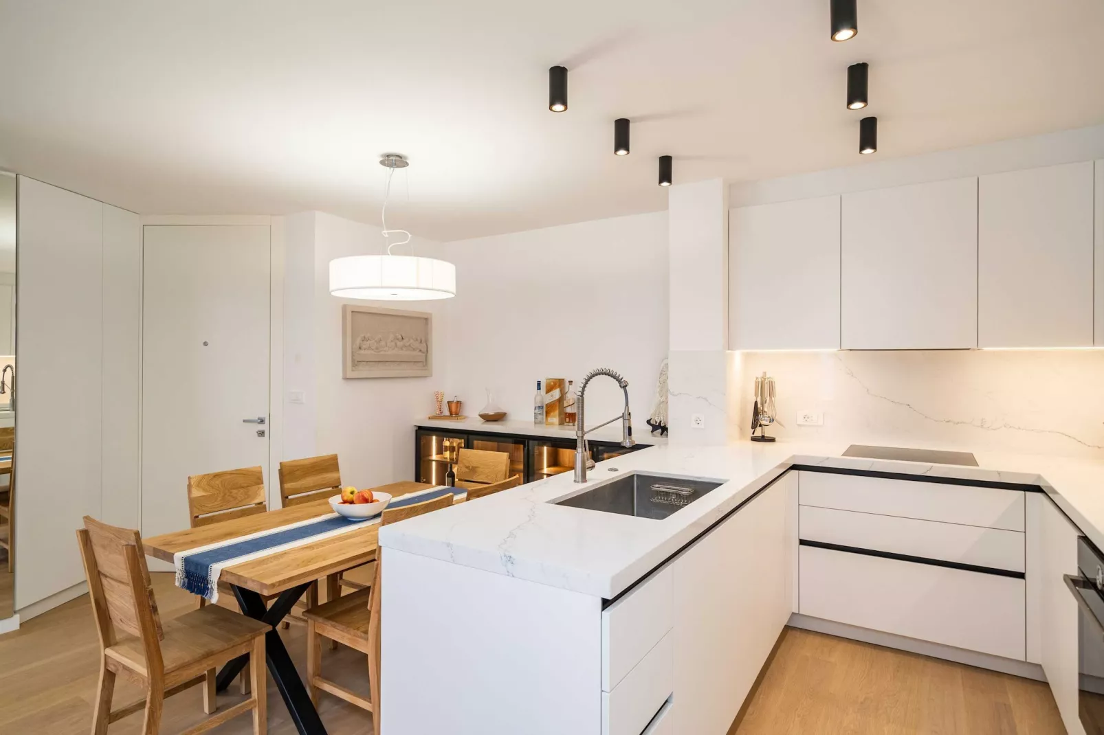 Apartment Villa Claudia - Three Bedroom Apartment with Balcony - Cuisine