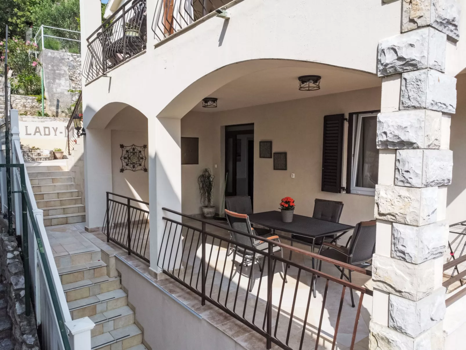 Partial sea & city view - Dehors