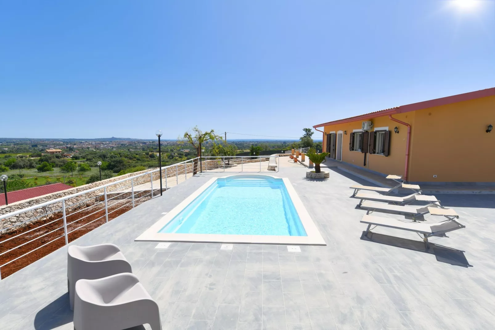 Villa Panorama mit Privatpool - Swimming pool