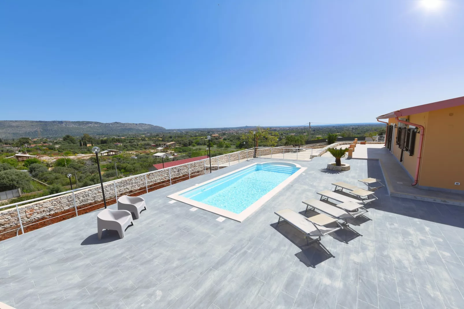 Villa Panorama mit Privatpool - Swimming pool