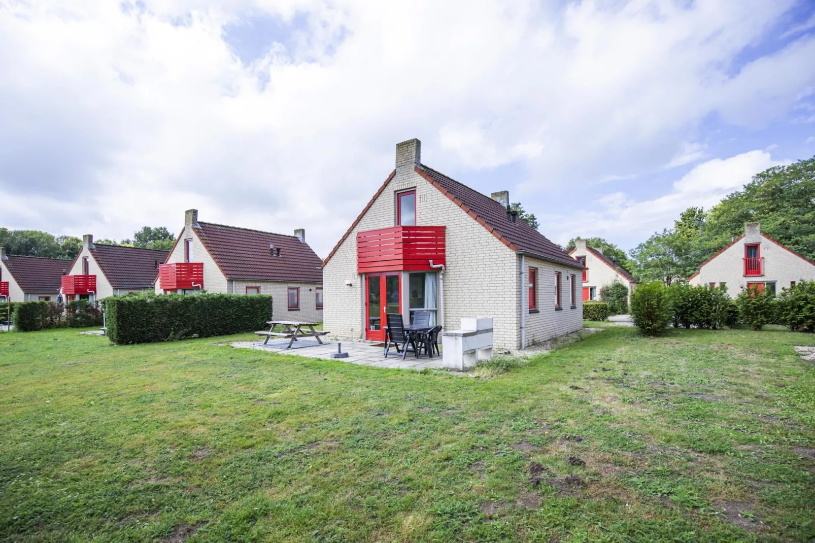 6 - Persons De Zingende Wilg (copy) (copy) - Außenbereich Sommer