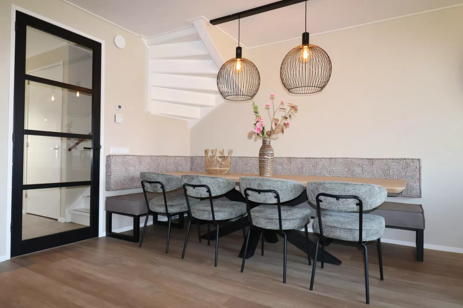 Moderne villa op het Friese platteland - Dining room