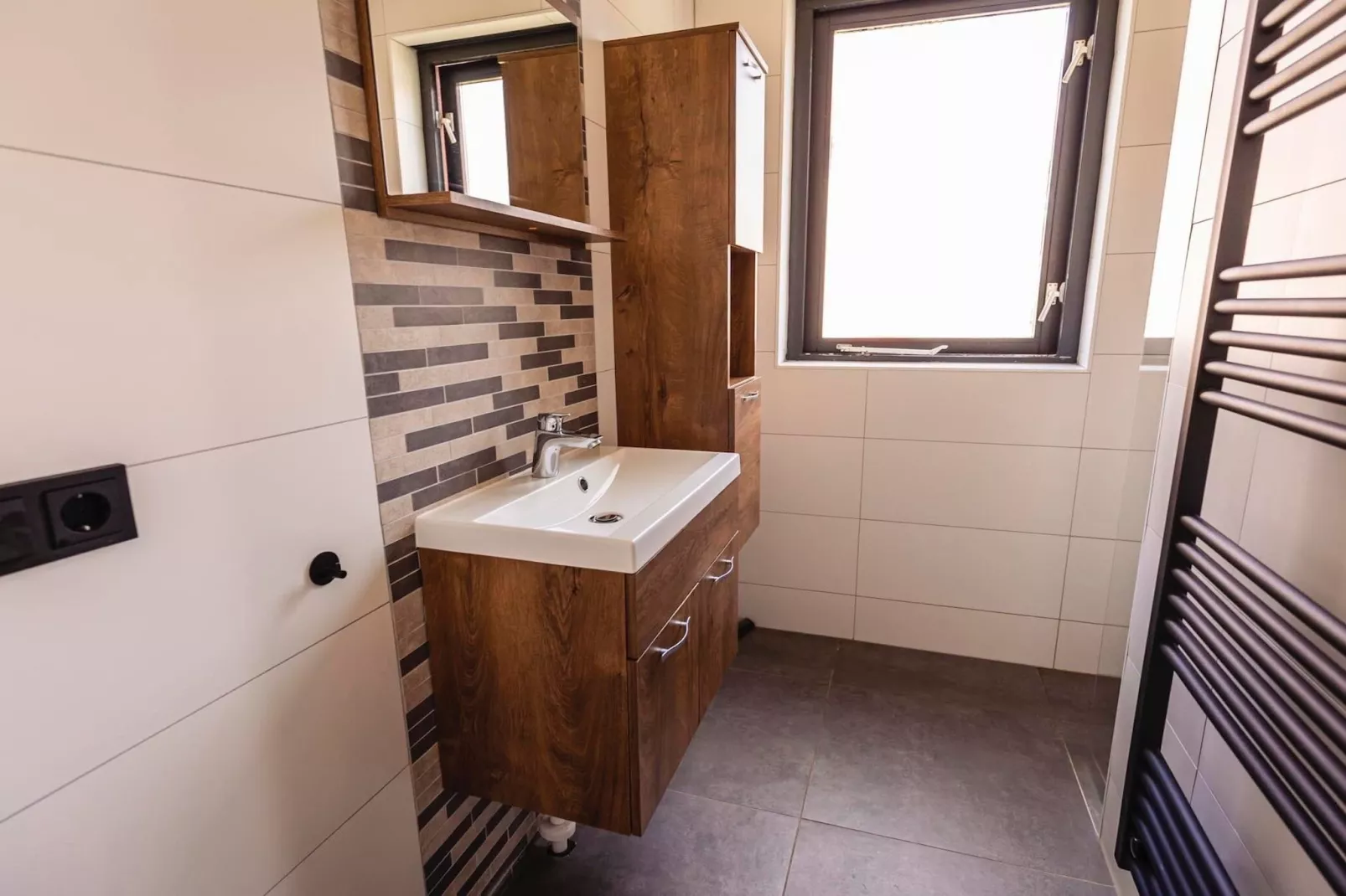 Vakantiepark 't Broeckhuys 3 - Badezimmer