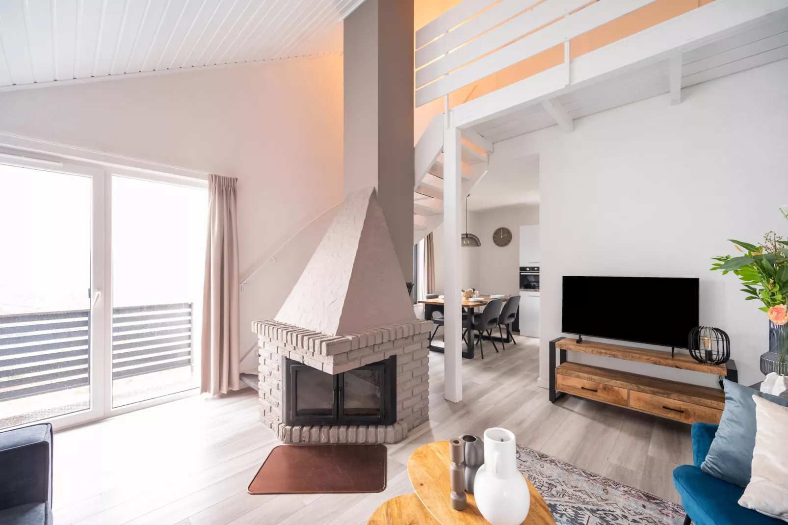 4P Comfort - Living room