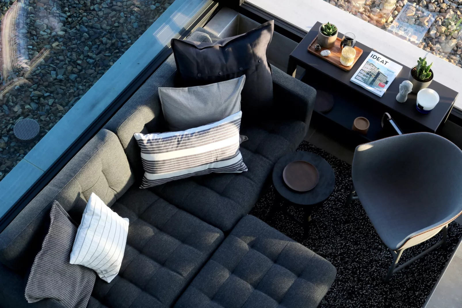 Arduenna Silva - Living room