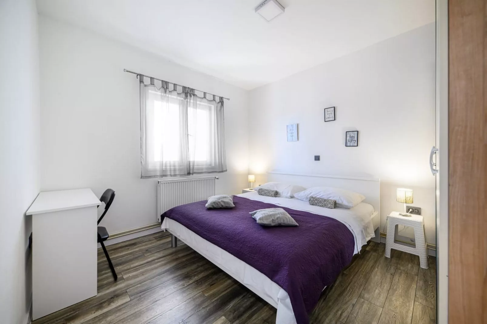 Holiday Home Rokoko - Two Bedroom Holiday Home with Swimming Pool - Chambre