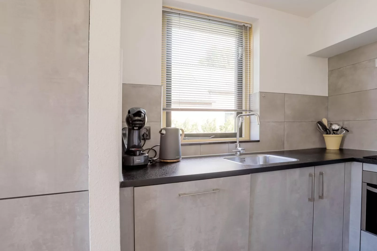 7 - Persoons Forest 217 Sauna Bungalow (copy) (copy) (copy) - Kitchen