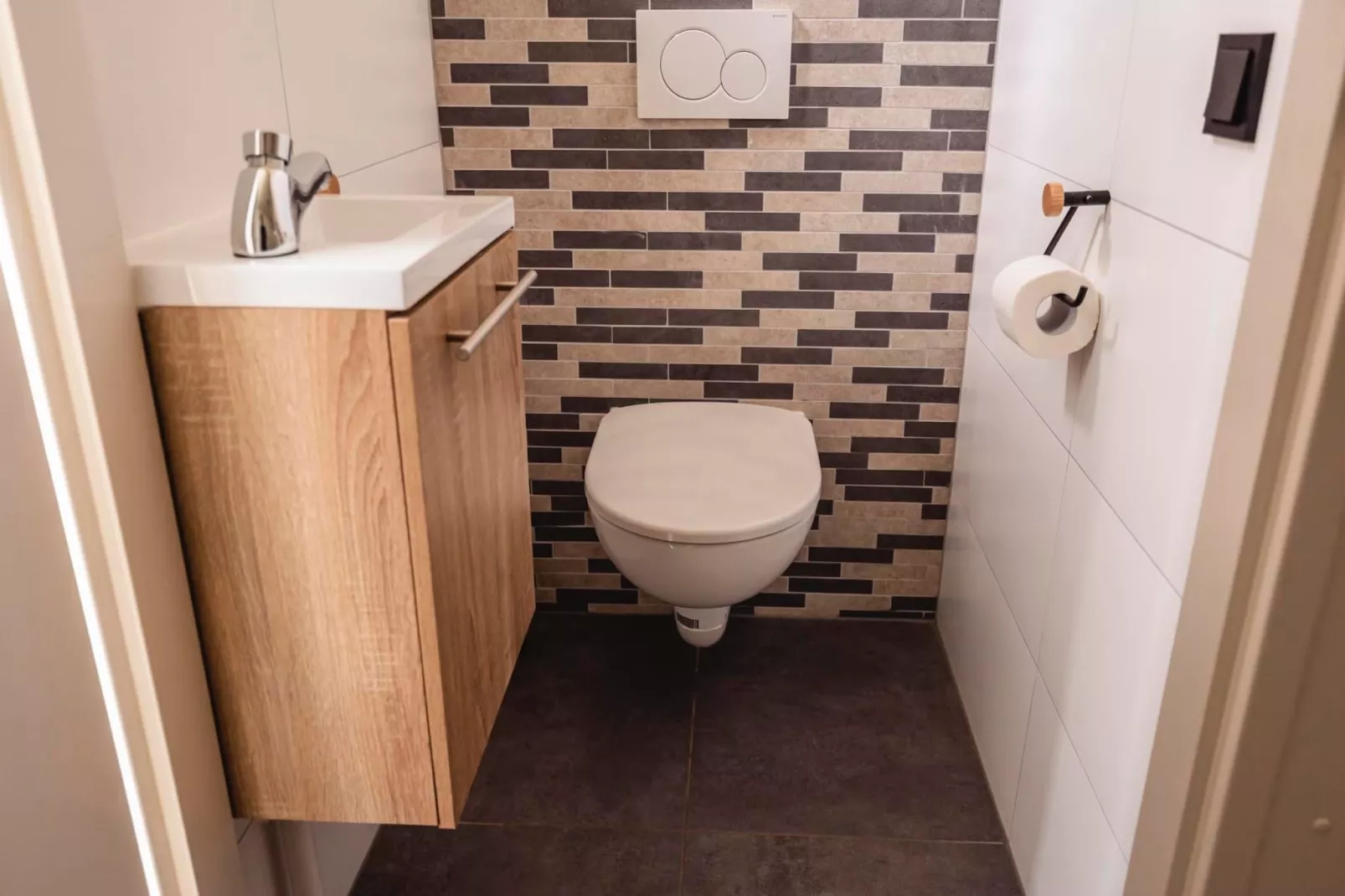 Vakantiepark 't Broeckhuys 3 - Badezimmer