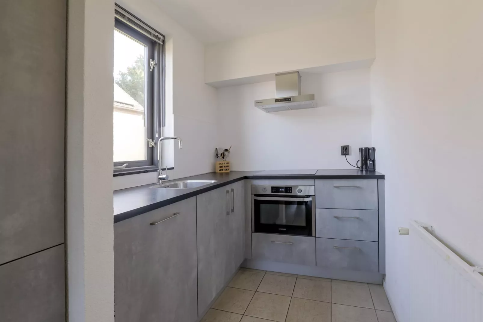 7 - Persoons Forest 217 Sauna Bungalow (copy) (copy) - Kitchen