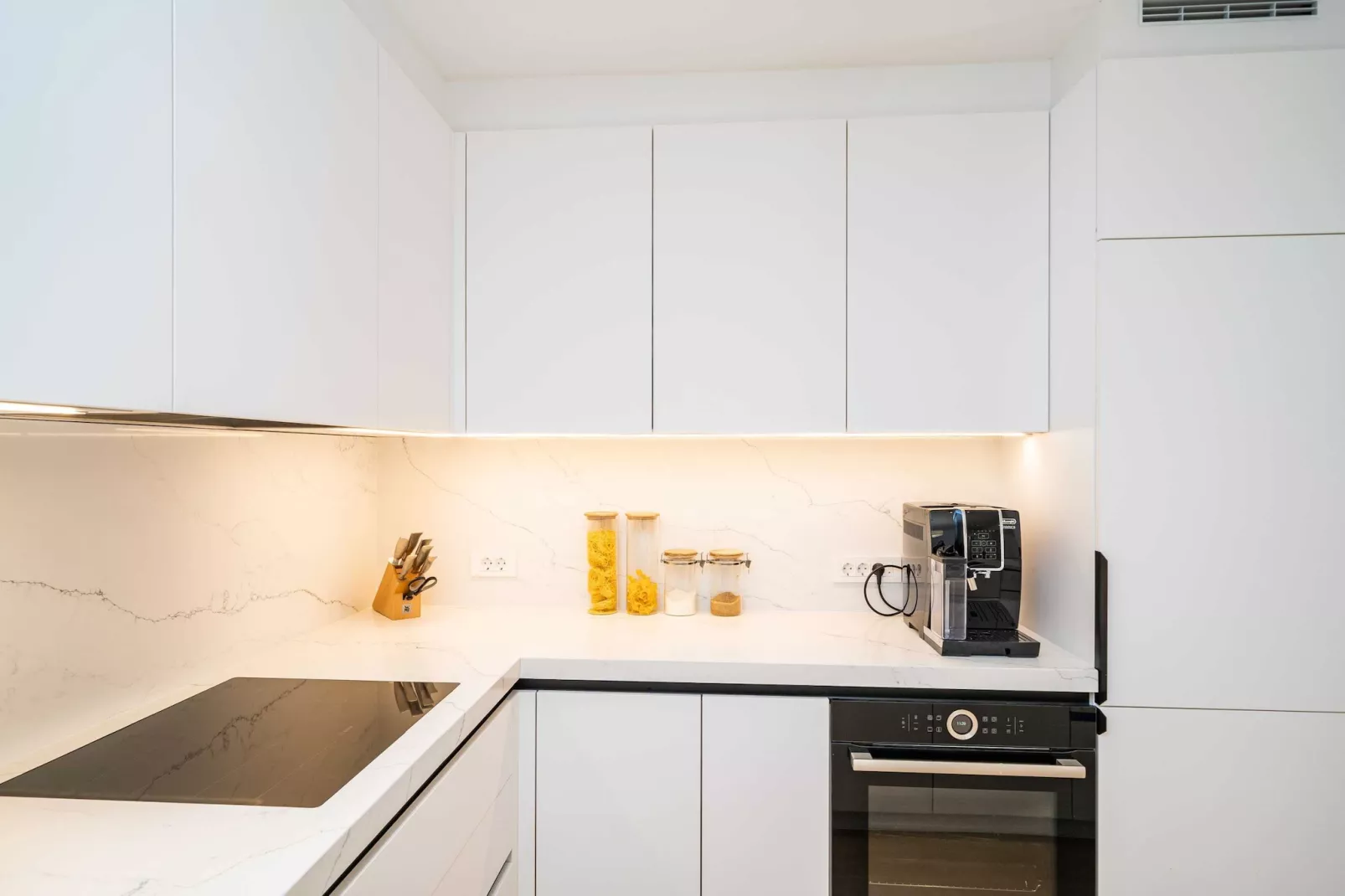 Apartment Villa Claudia - Three Bedroom Apartment with Balcony - Cuisine