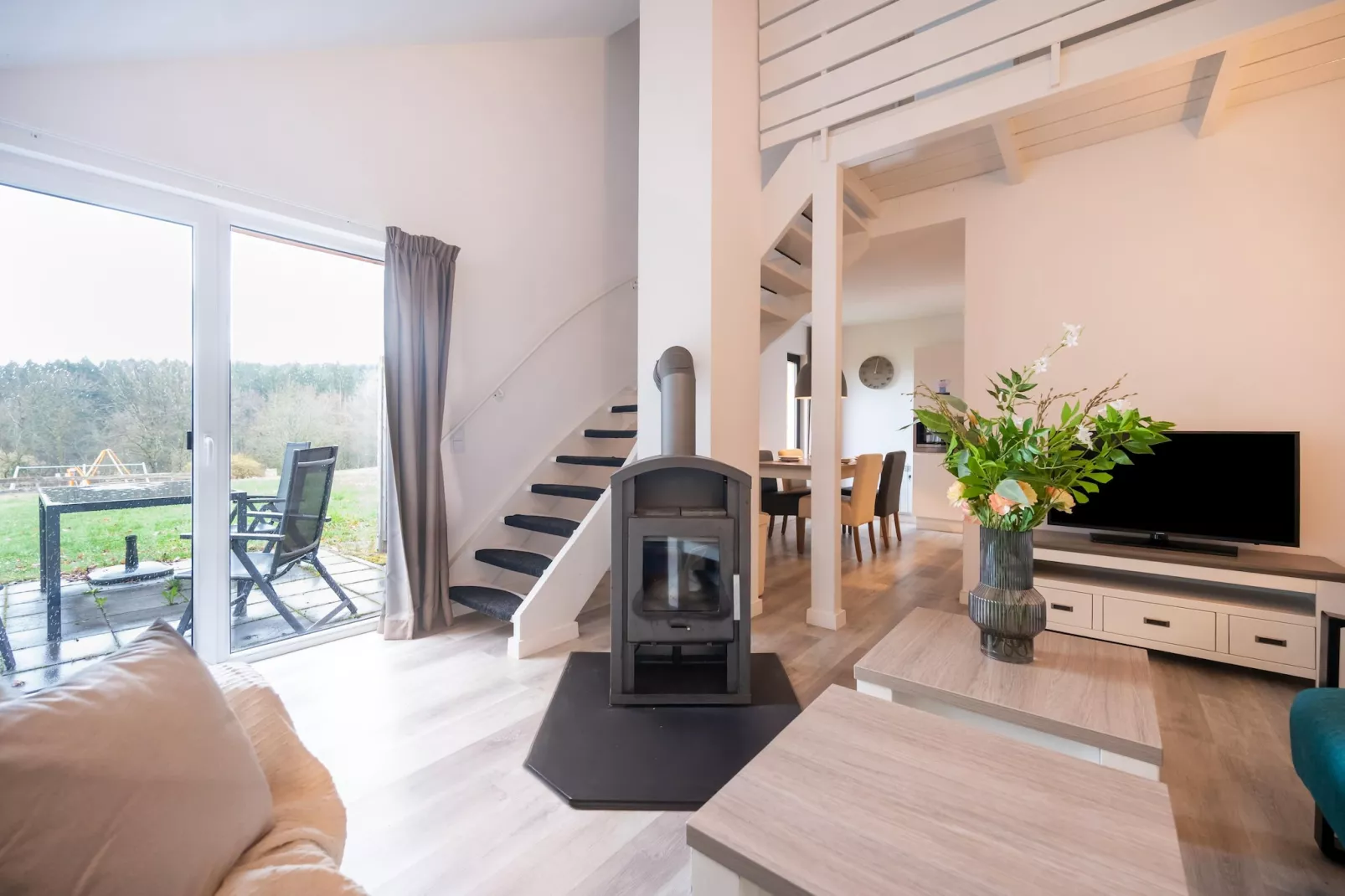 4P Comfort 2 - Living room