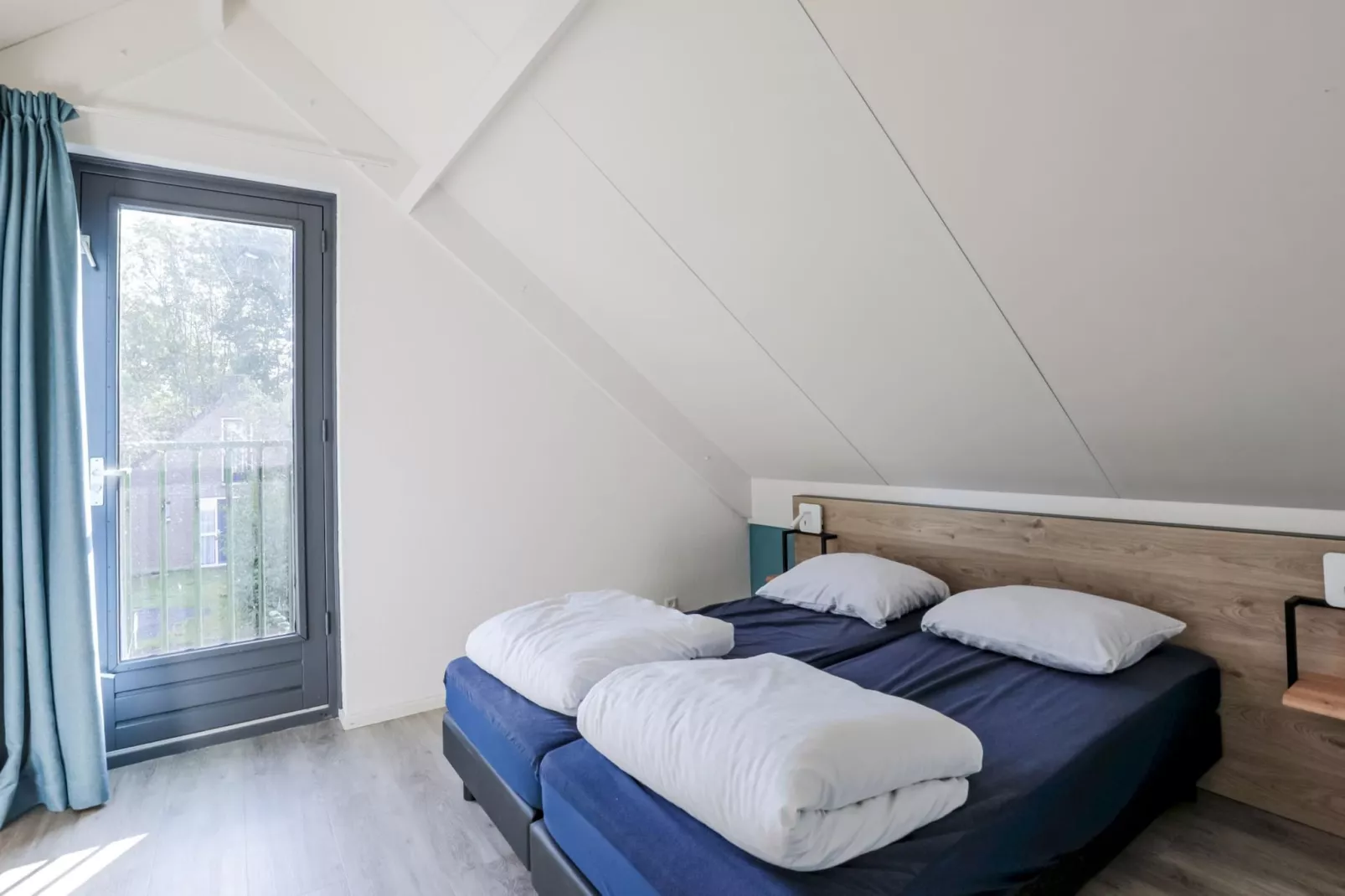 7 - Persoons Forest 217 Sauna Bungalow (copy) (copy) - Bedroom