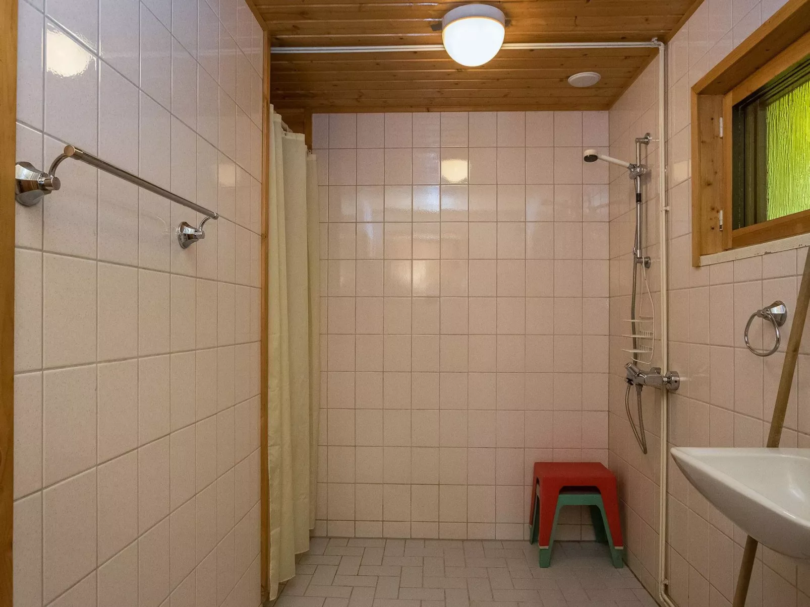 Heikinniemi - Drinnen