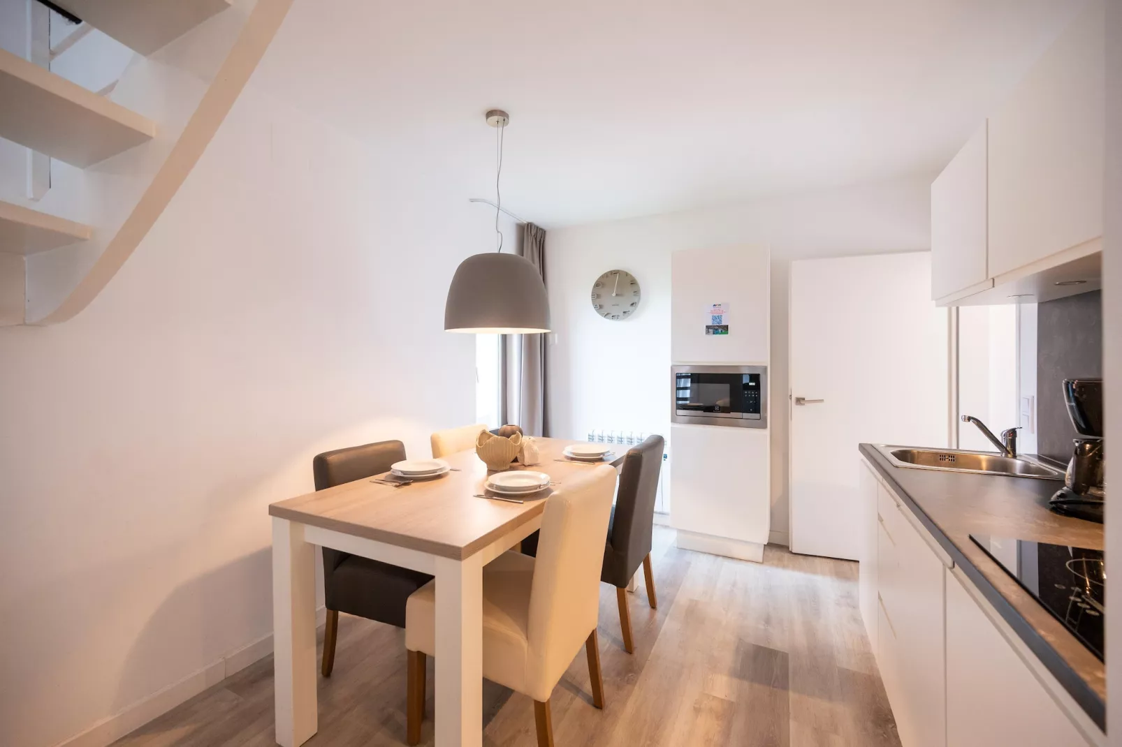 4P Comfort 2 - Dining room
