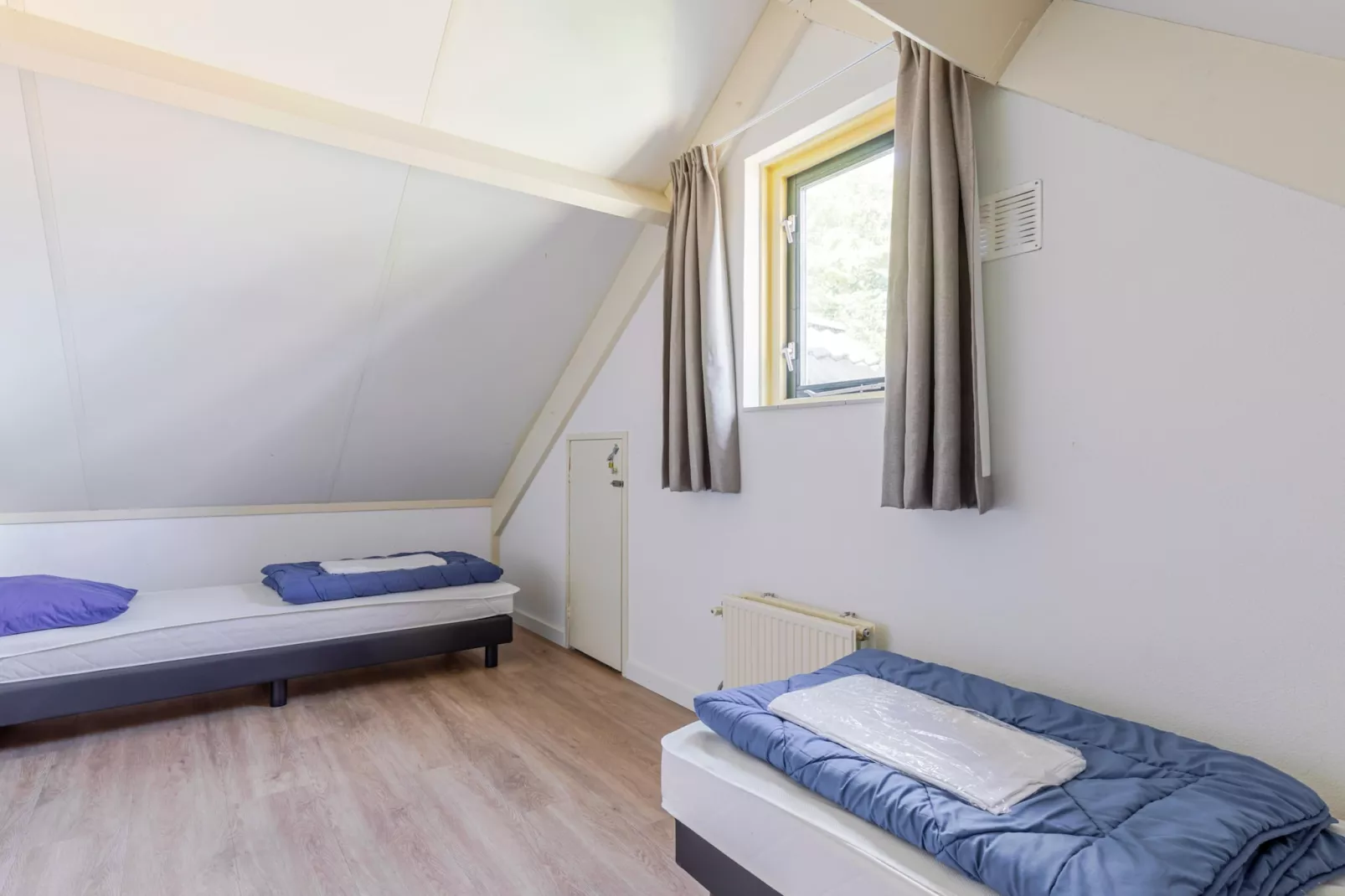 7 - Persoons Forest 217 Sauna Bungalow (copy) (copy) (copy) - Bedroom