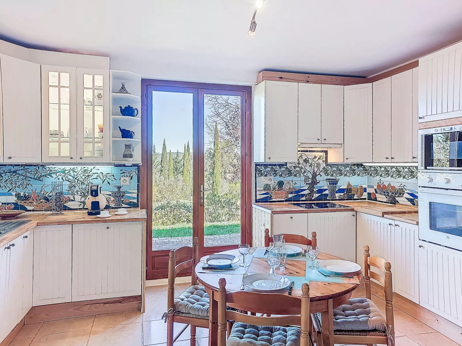 Les Ecuries - Dedans